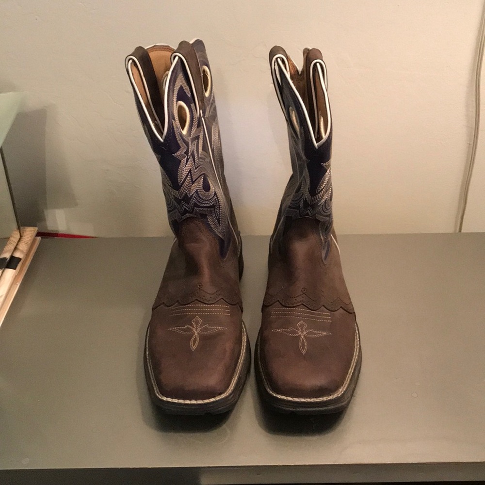 Durango brand, woman’s western boots.